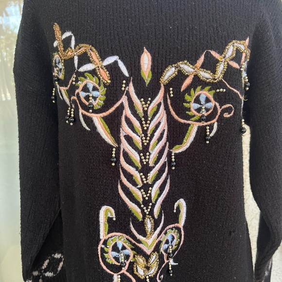 VINTAGE Black Embellished Sweater size L - Picture 2 of 10